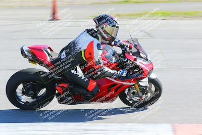 media/Jan-20-2023-Fastrack Riders (Fri) [[f2ad32aba3]]/Level 2/session 3 turn 9/